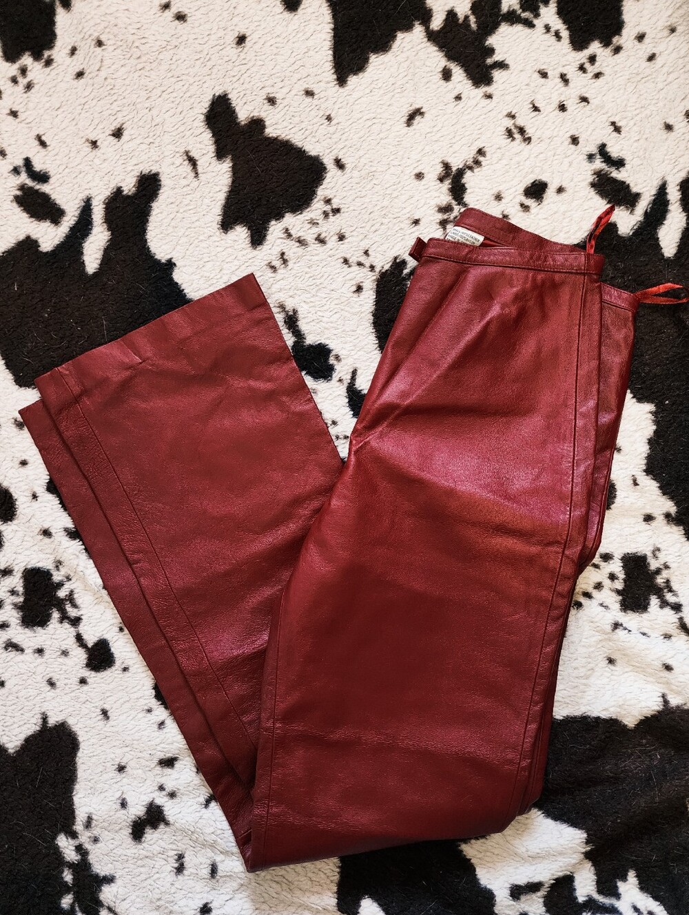 "NEWPORT NEWS" WOMEN'S 90'S FLARE LEATHER PANTS - RUBY RED